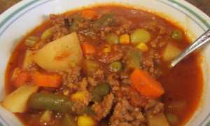 Фарш с овощами и фасолью в мультиварке в томатном соусе