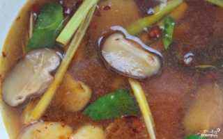 Том Ям с кокосовым молоком: рецепт простой, быстрый и очень вкусный.